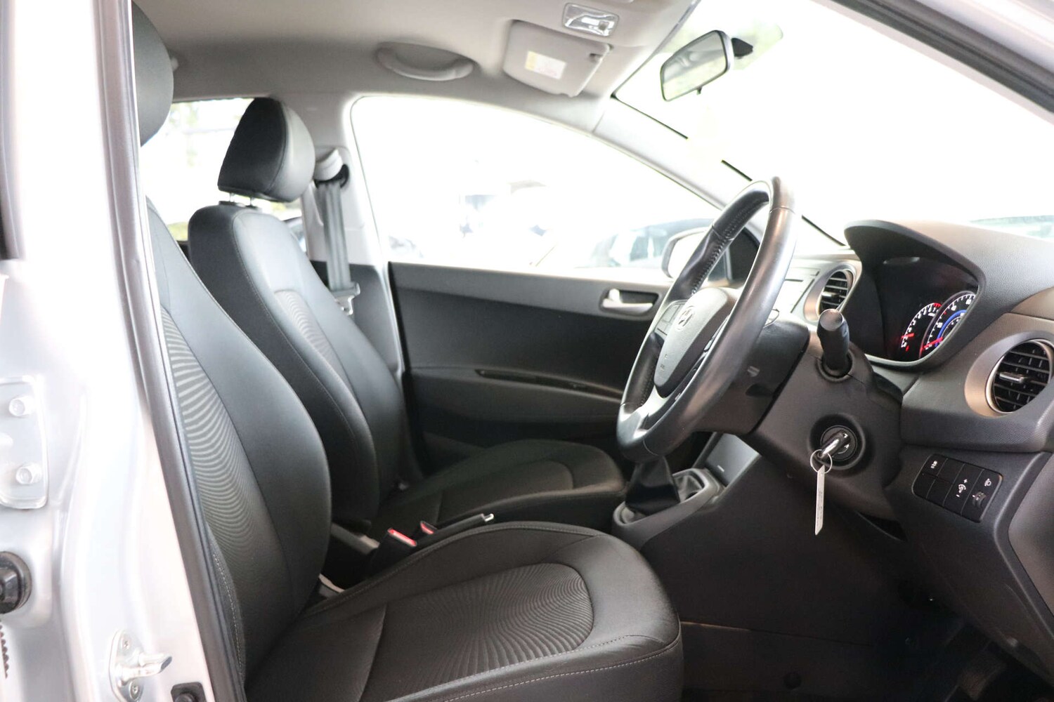 Used Hyundai i10 2018 for sale - 76027737: Photo 19