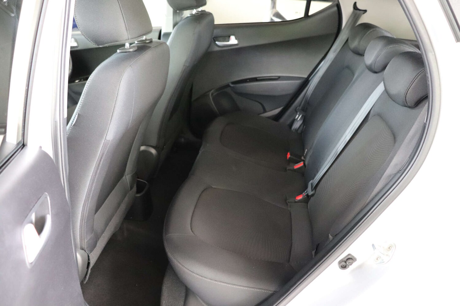 Used Hyundai i10 2018 for sale - 76027737: Photo 29