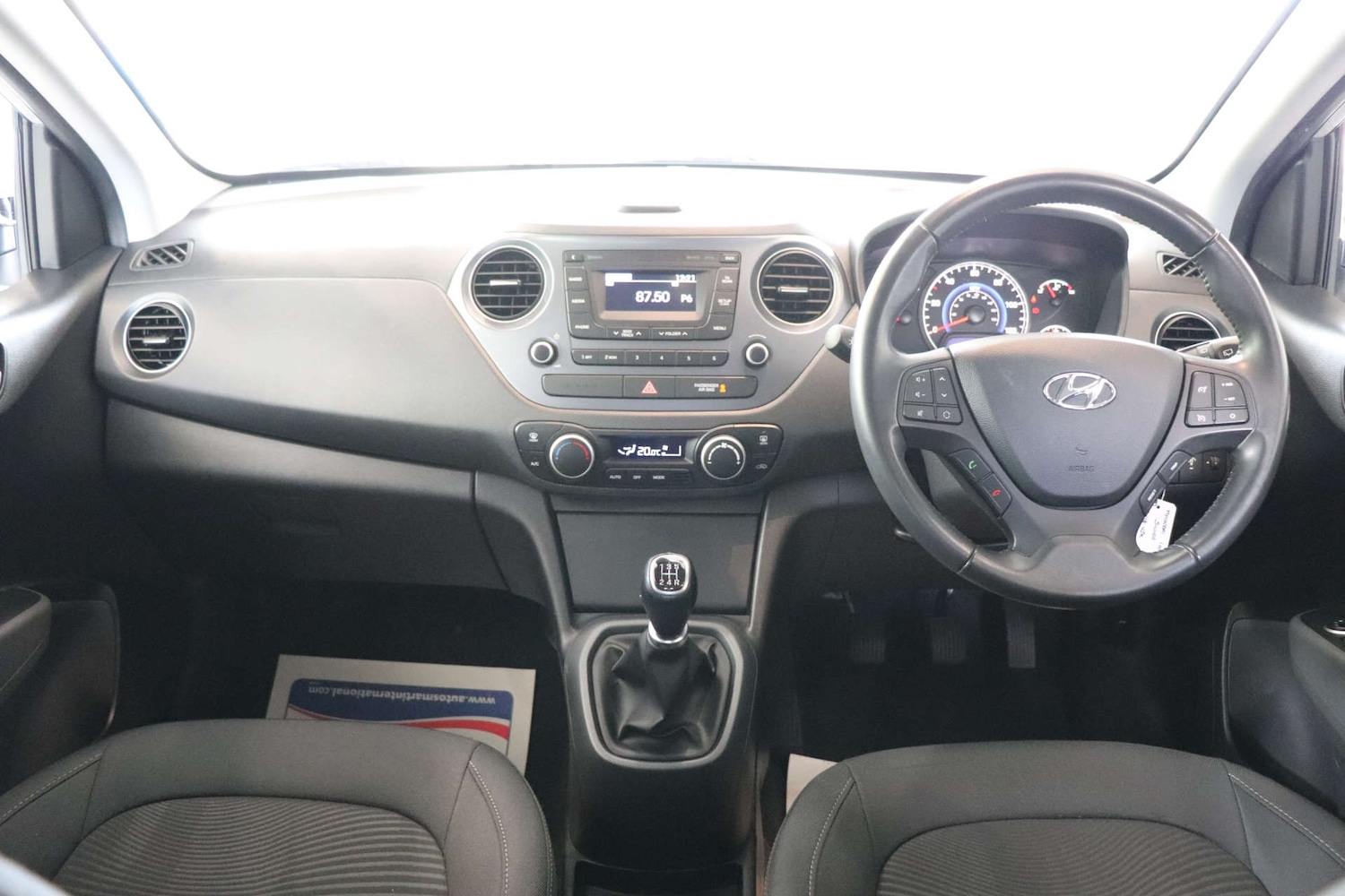 Used Hyundai i10 2018 for sale - 76027737: Photo 3