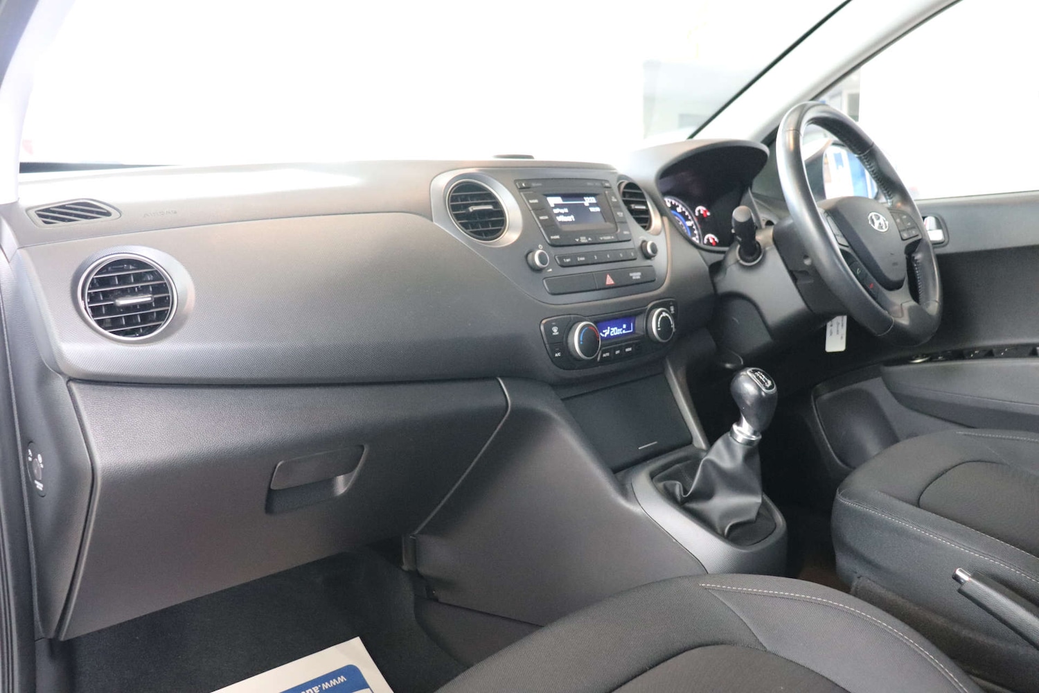 Used Hyundai i10 2018 for sale - 76027737: Photo 4