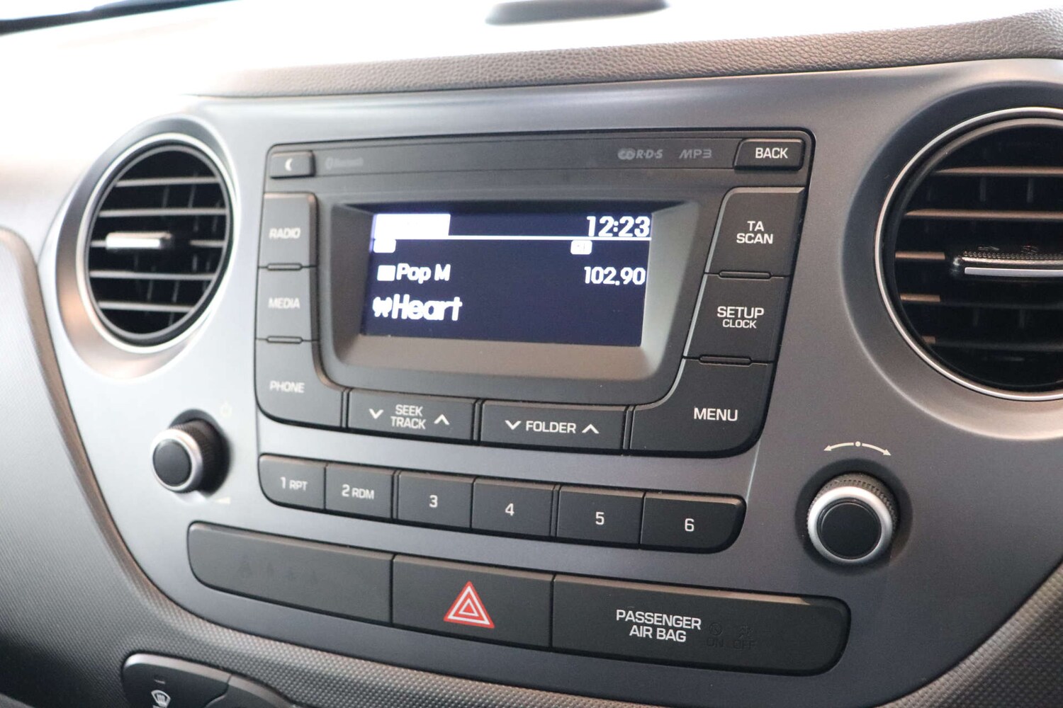 Used Hyundai i10 2018 for sale - 76027737: Photo 41