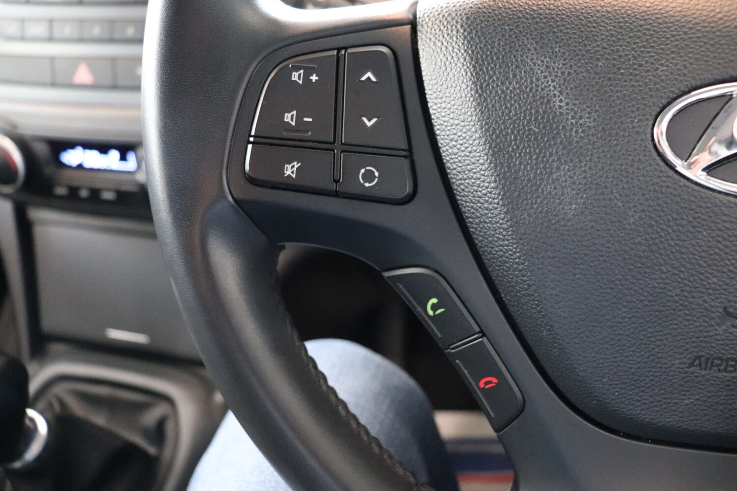 Used Hyundai i10 2018 for sale - 76027737: Photo 45