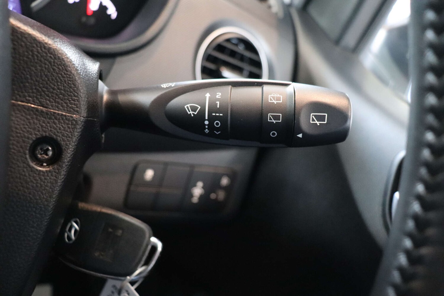Used Hyundai i10 2018 for sale - 76027737: Photo 49
