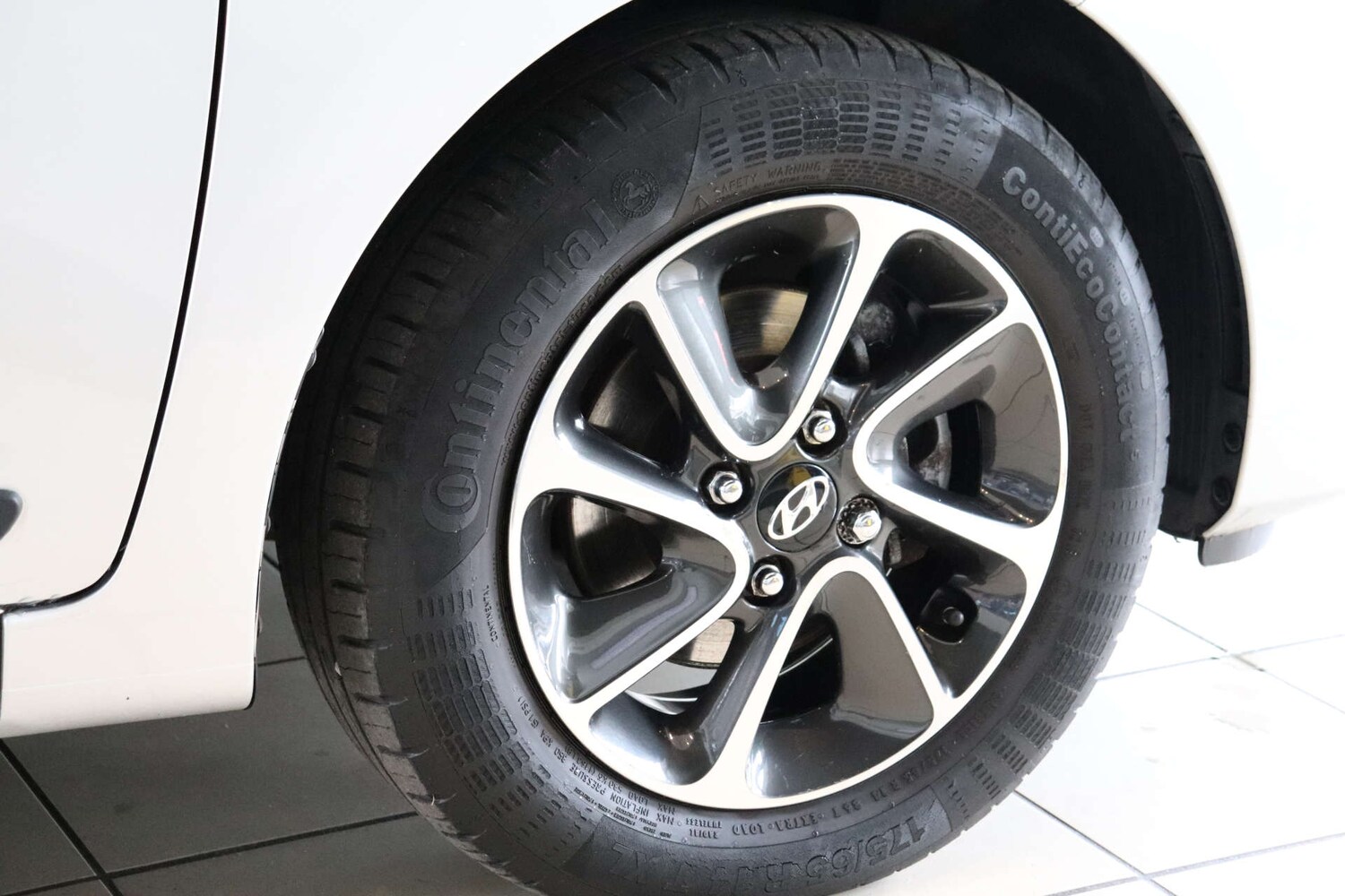Used Hyundai i10 2018 for sale - 76027737: Photo 83