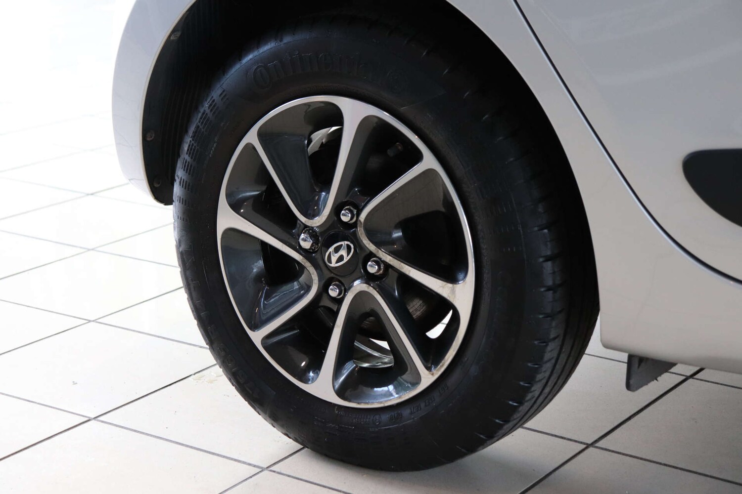 Used Hyundai i10 2018 for sale - 76027737: Photo 84
