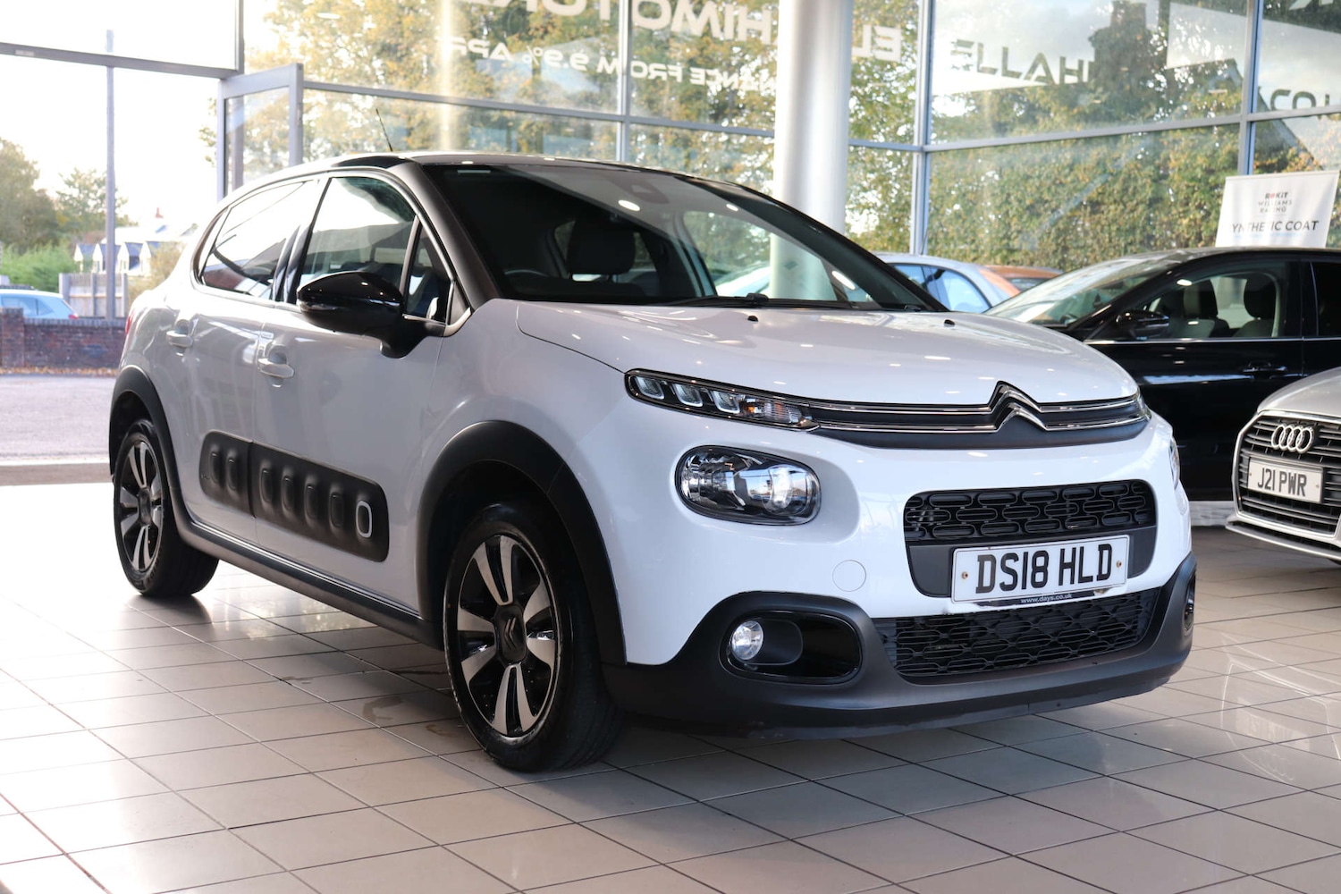 Used Citroen C3 2018 for sale - 76427142: Photo 10