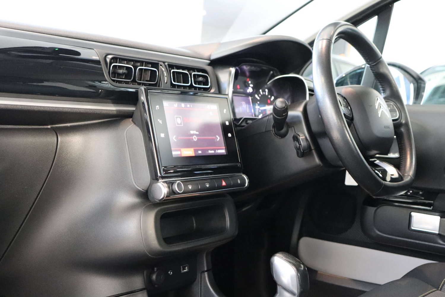 Used Citroen C3 2018 for sale - 76427142: Photo 37