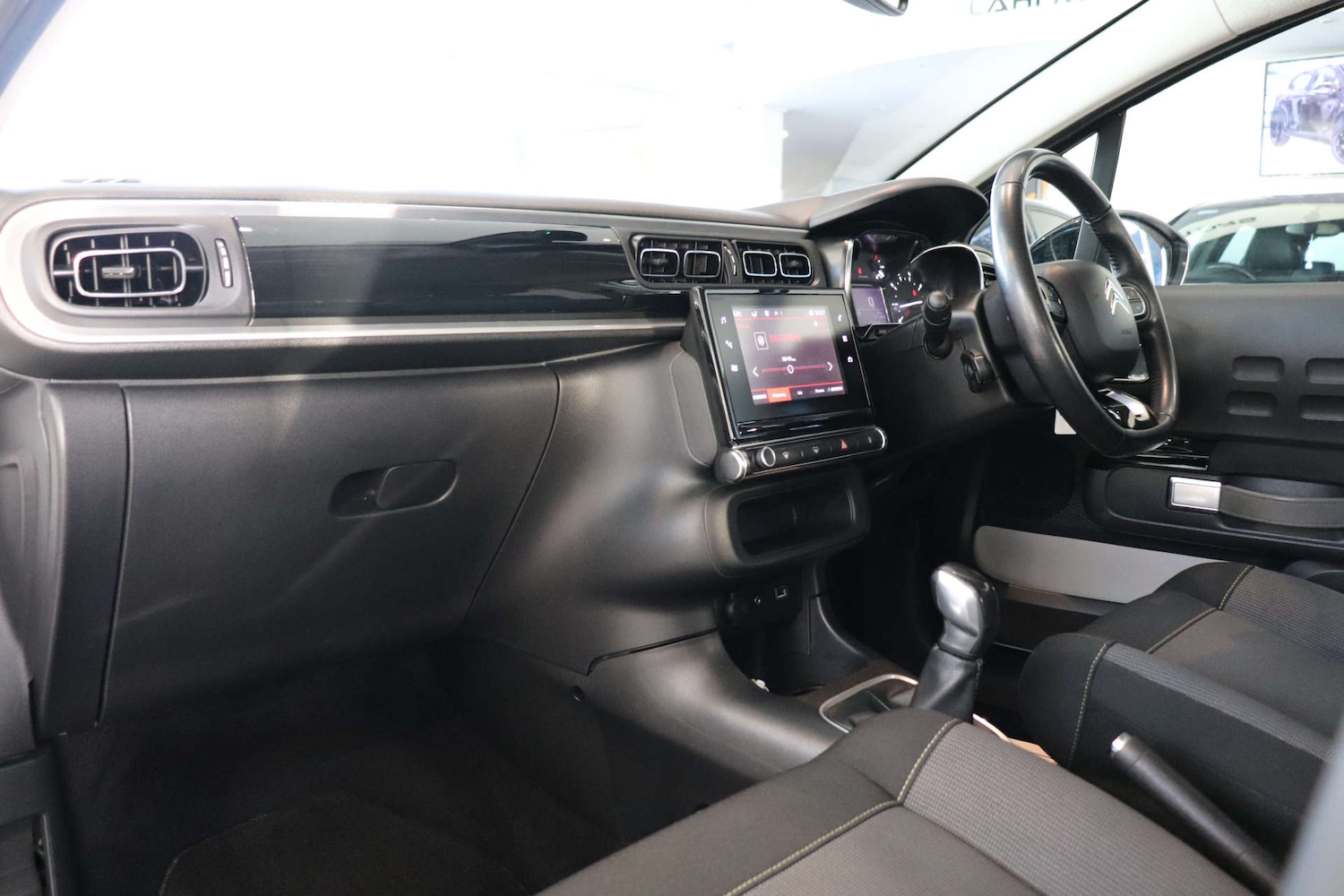 Used Citroen C3 2018 for sale - 76427142: Photo 4