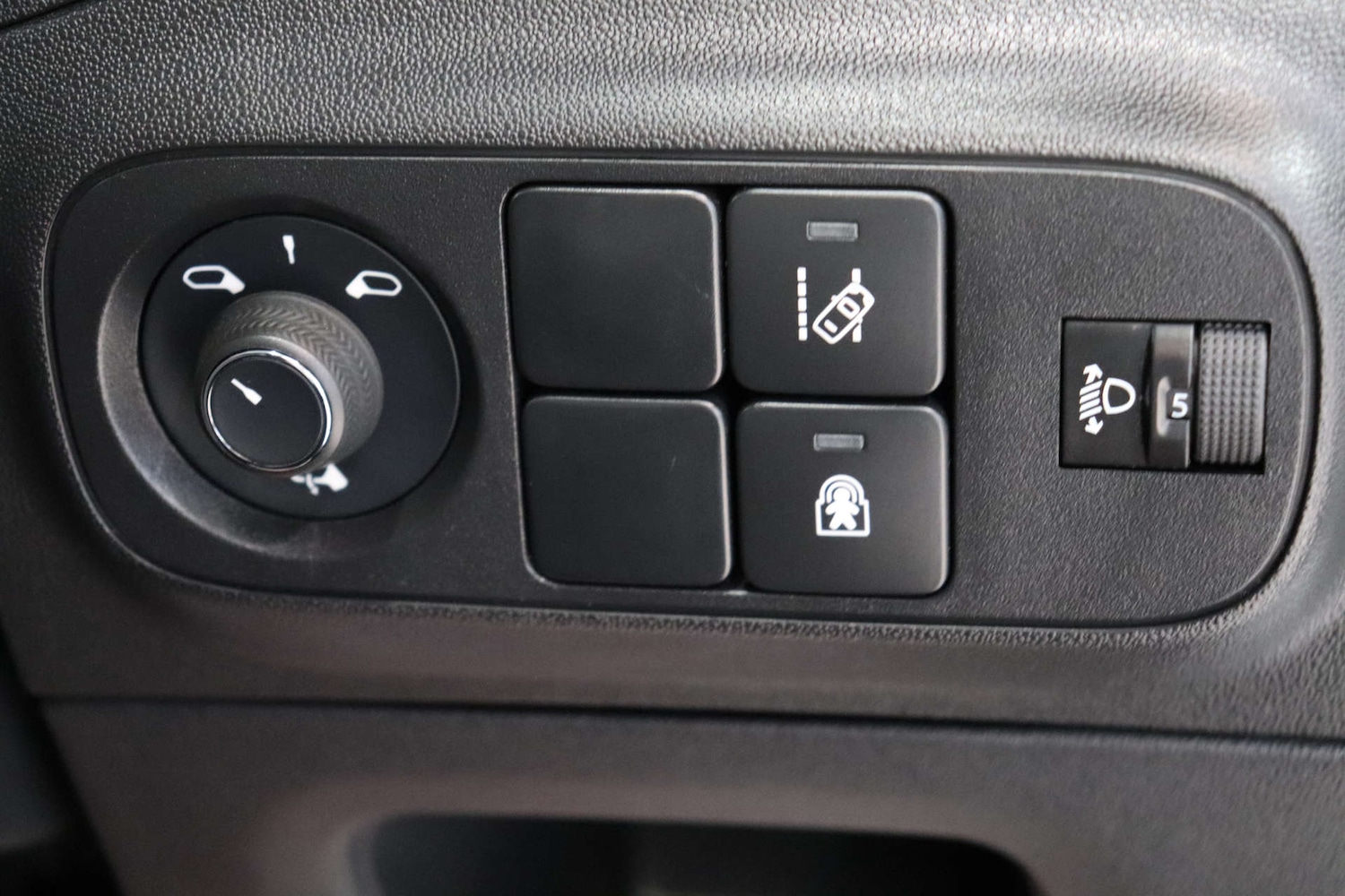 Used Citroen C3 2018 for sale - 76427142: Photo 53