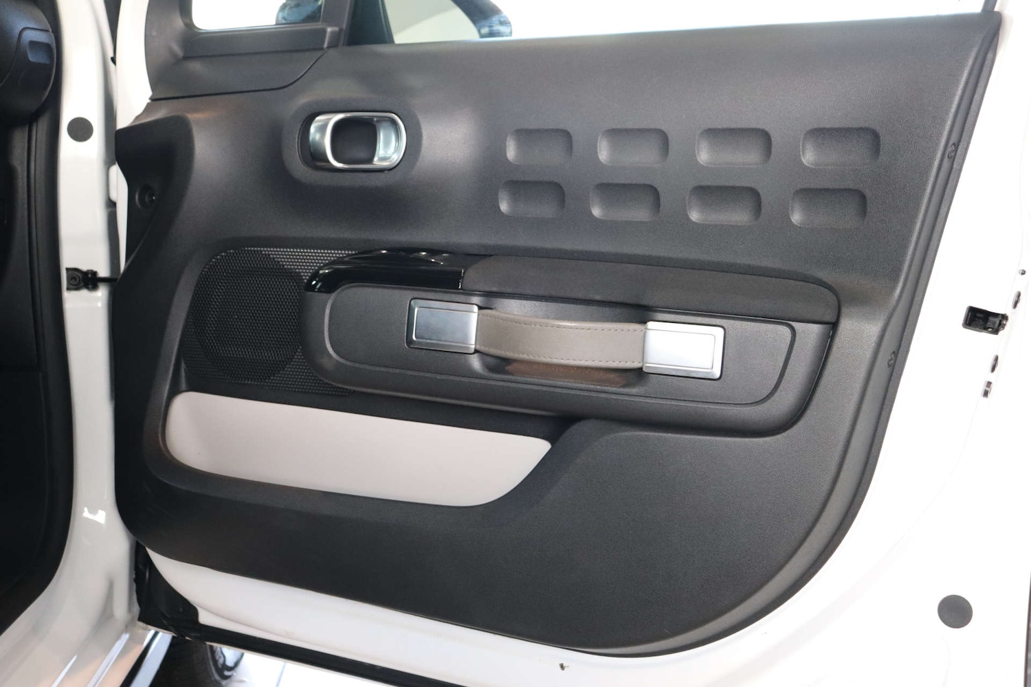 Used Citroen C3 2018 for sale - 76427142: Photo 55