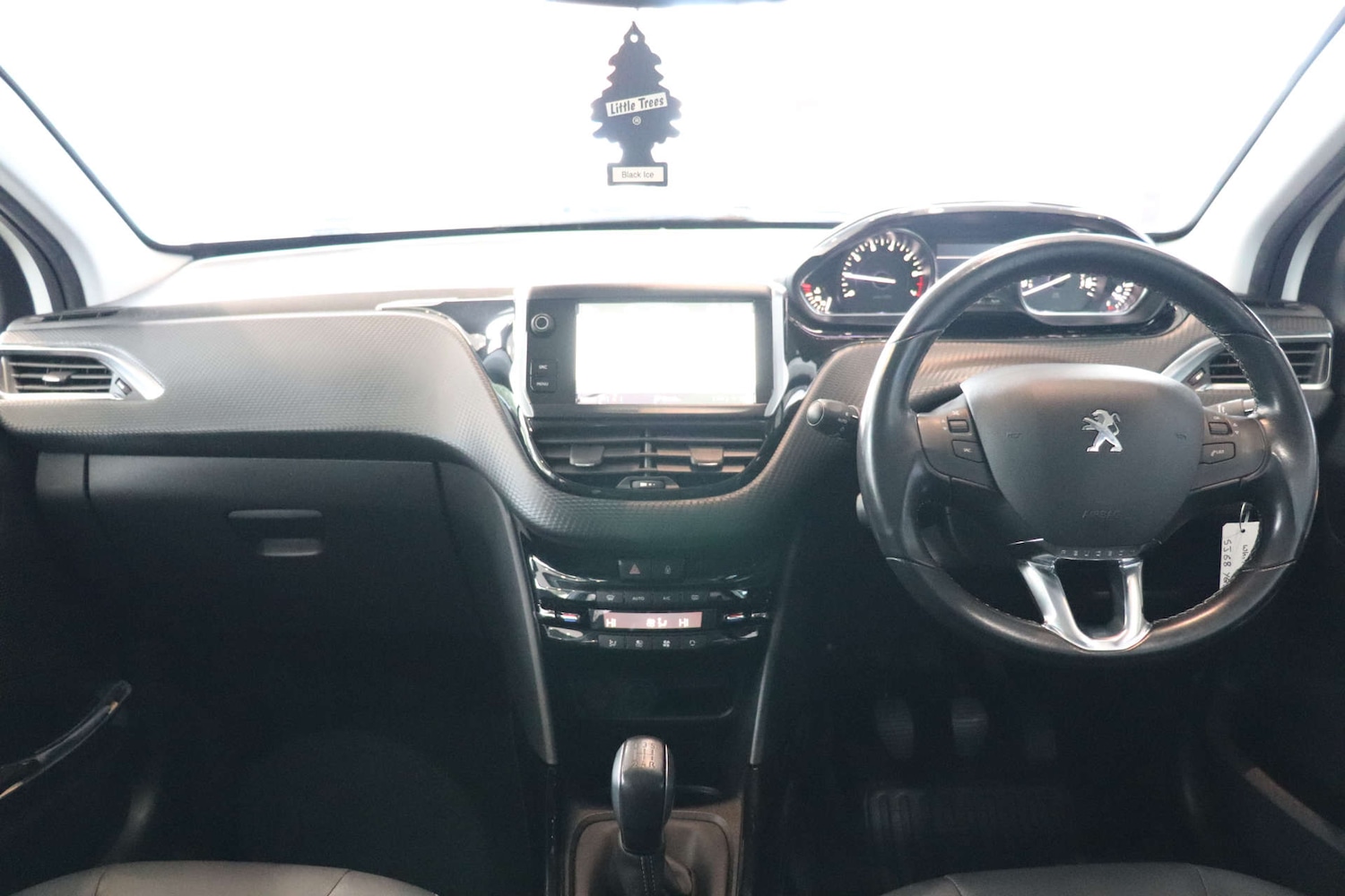 Used Peugeot 2008 2018 for sale - 76628297: Photo 14