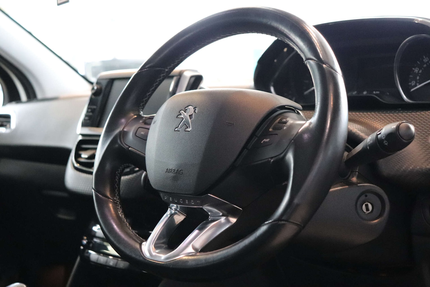 Used Peugeot 2008 2018 for sale - 76628297: Photo 19