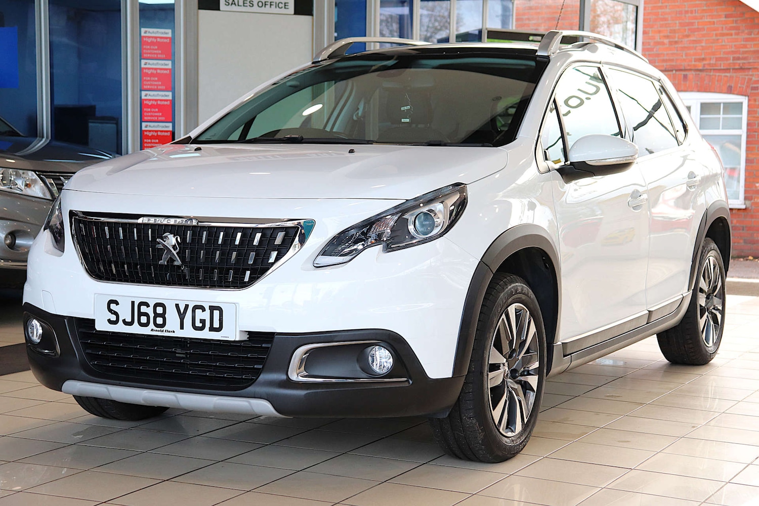 Used Peugeot 2008 2018 for sale - 76628297: Photo 2