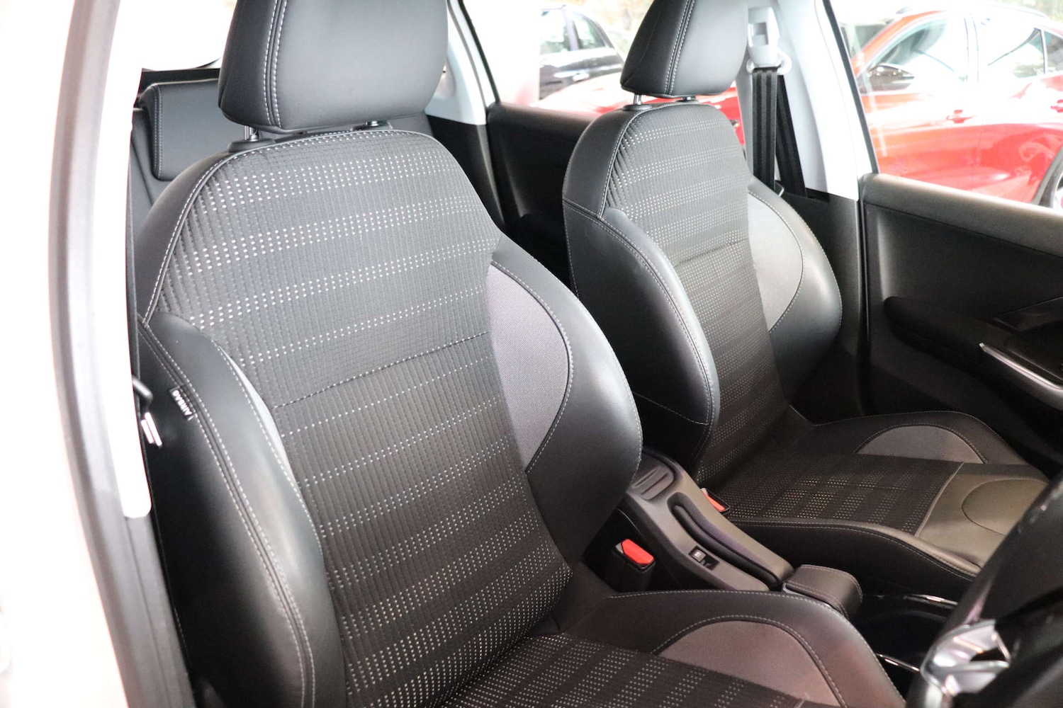 Used Peugeot 2008 2018 for sale - 76628297: Photo 25