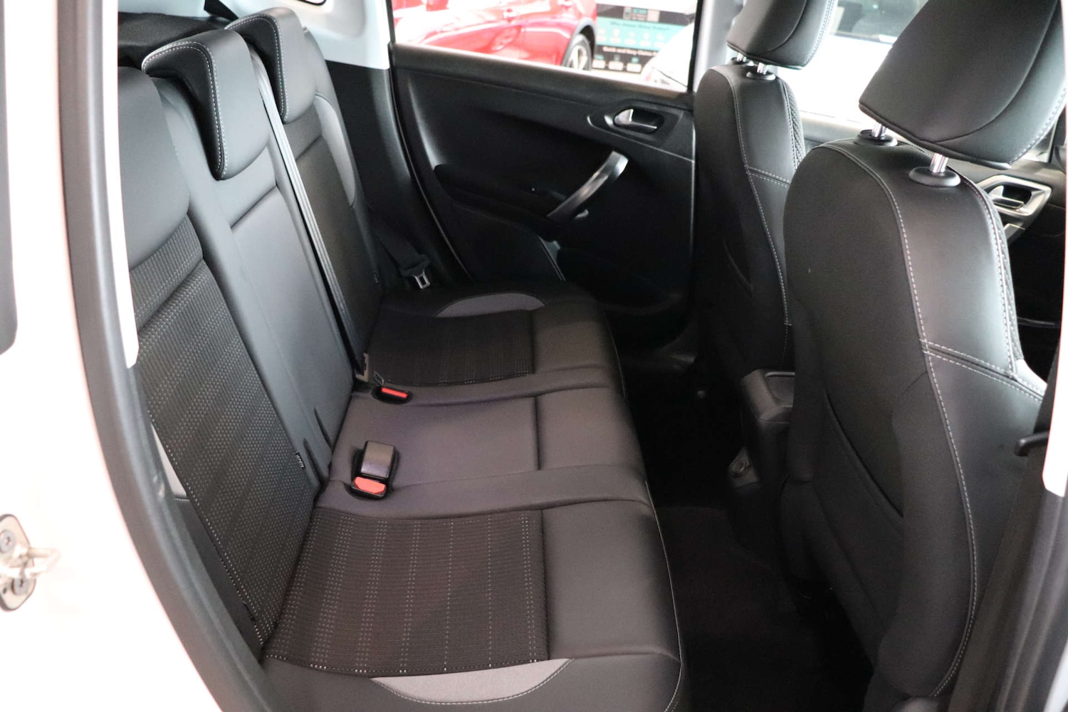 Used Peugeot 2008 2018 for sale - 76628297: Photo 29