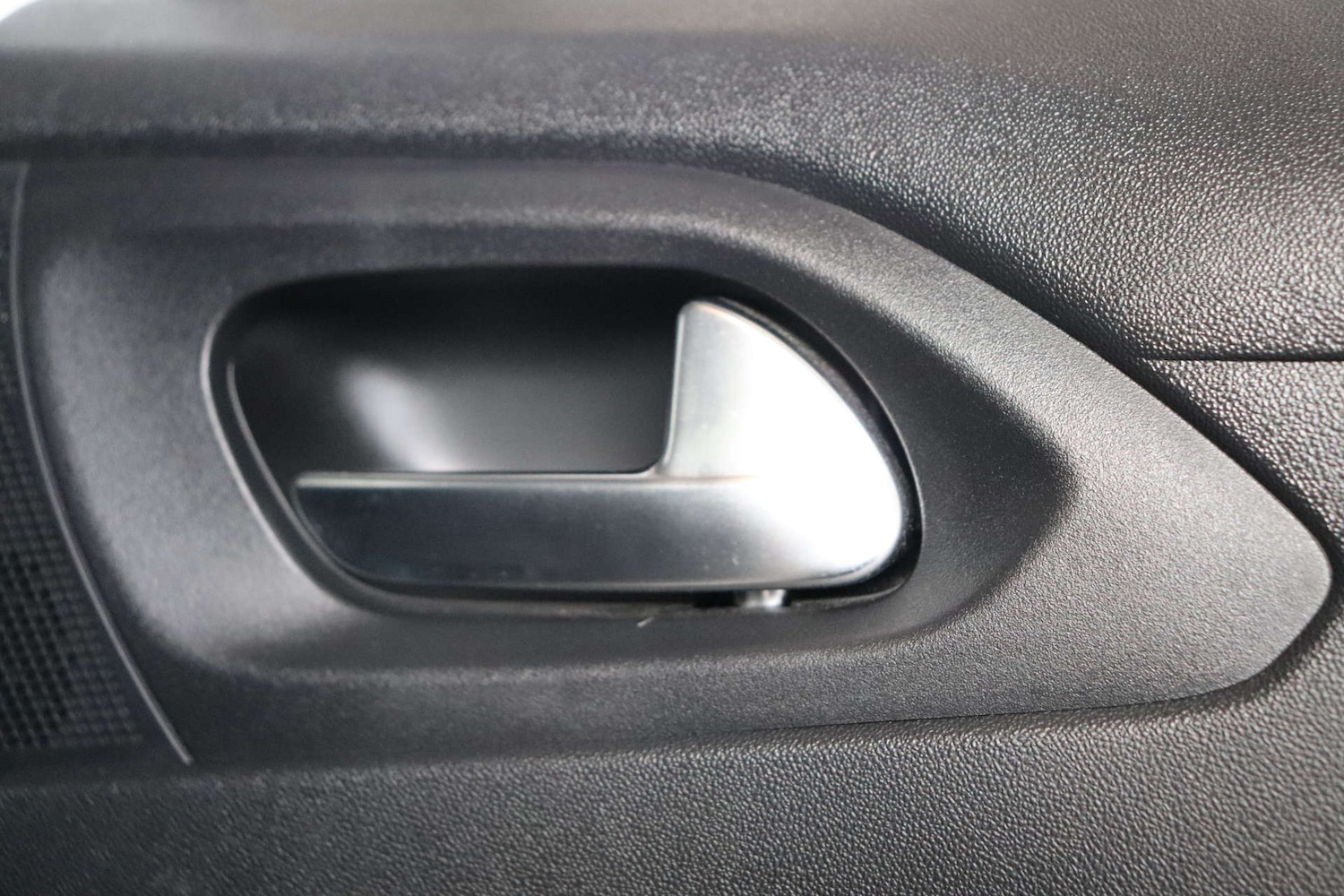 Used Peugeot 2008 2018 for sale - 76628297: Photo 33