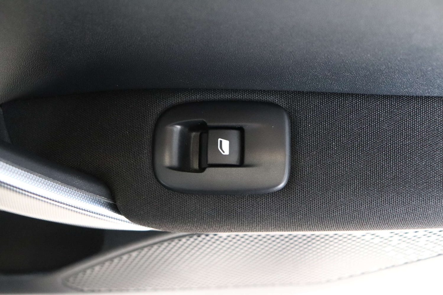 Used Peugeot 2008 2018 for sale - 76628297: Photo 34