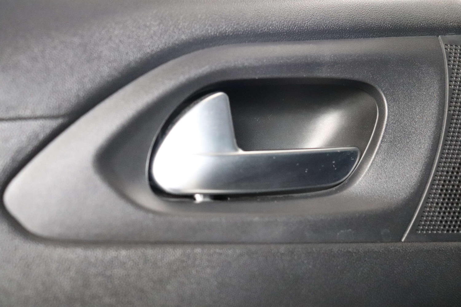 Used Peugeot 2008 2018 for sale - 76628297: Photo 41