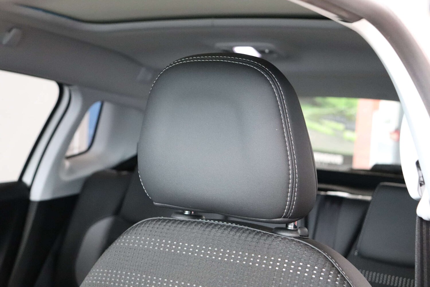 Used Peugeot 2008 2018 for sale - 76628297: Photo 49