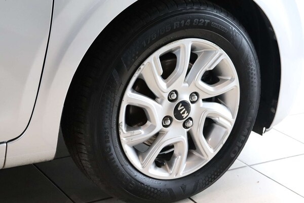Used Kia Picanto 2017 for sale - 76277539: Photo 84