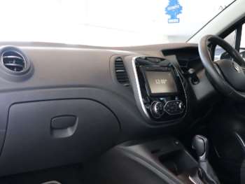 Used Renault Captur 2017 for sale - 74626130: Photo