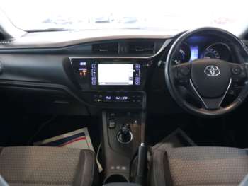 Used Toyota Auris 2018 for sale - 73525510: Photo