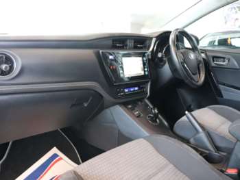 Used Toyota Auris 2018 for sale - 73525510: Photo