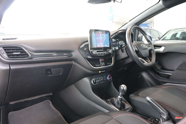 Used Ford Fiesta 2018 for sale - 76207612: Photo 32