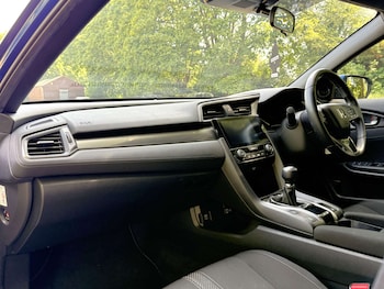 Used Honda Civic 2017 for sale - 78944030: Photo