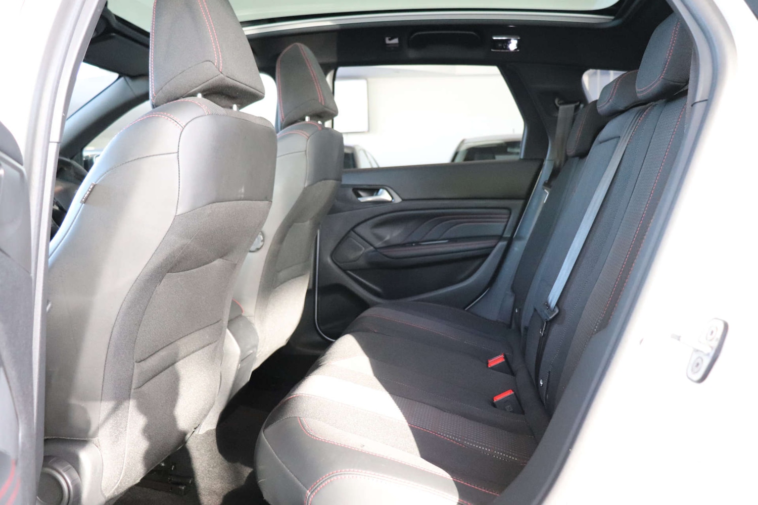 Used Peugeot 308 2020 for sale - 76919214: Photo 31