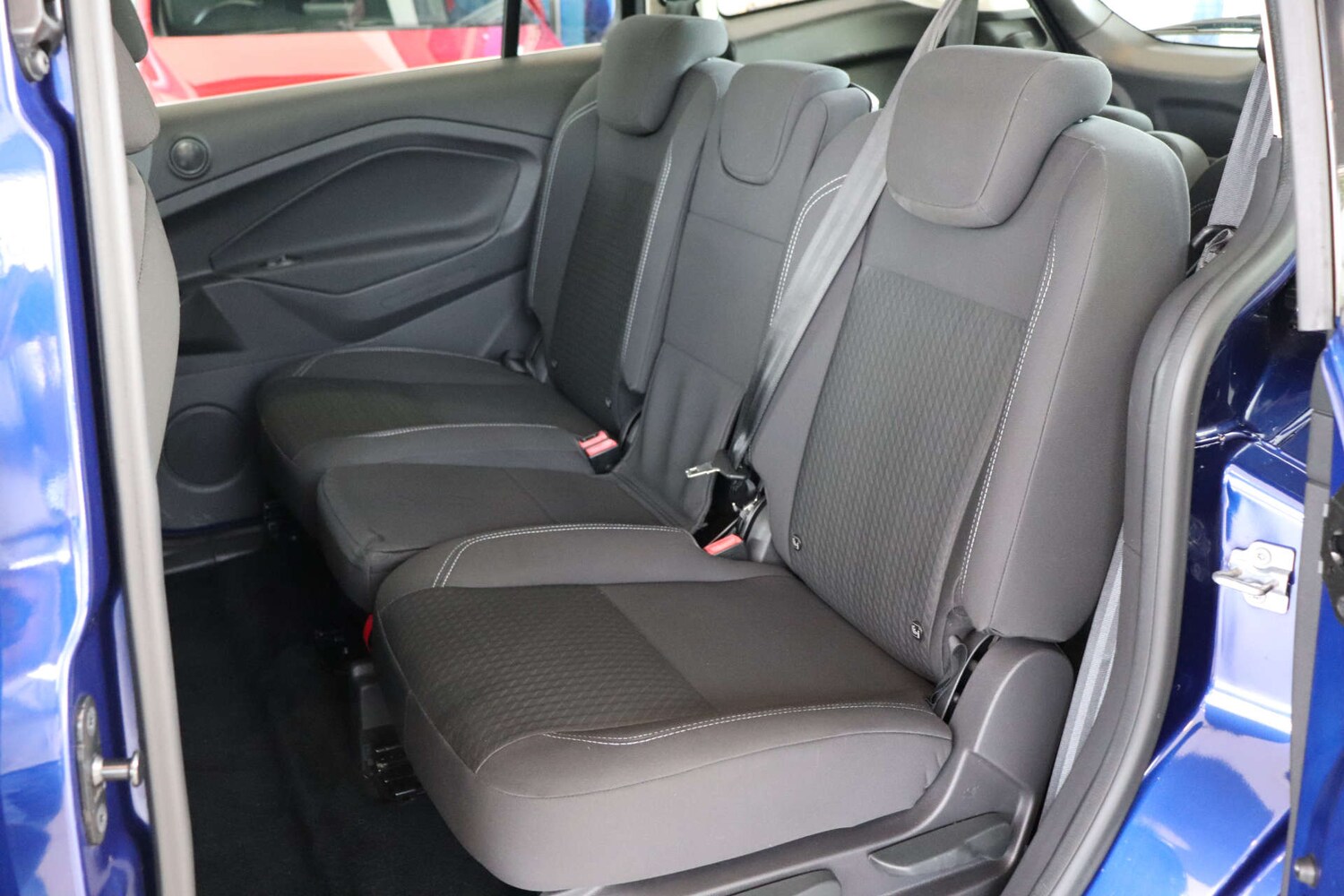 Used Ford C-Max 2016 for sale - 76265235: Photo 30