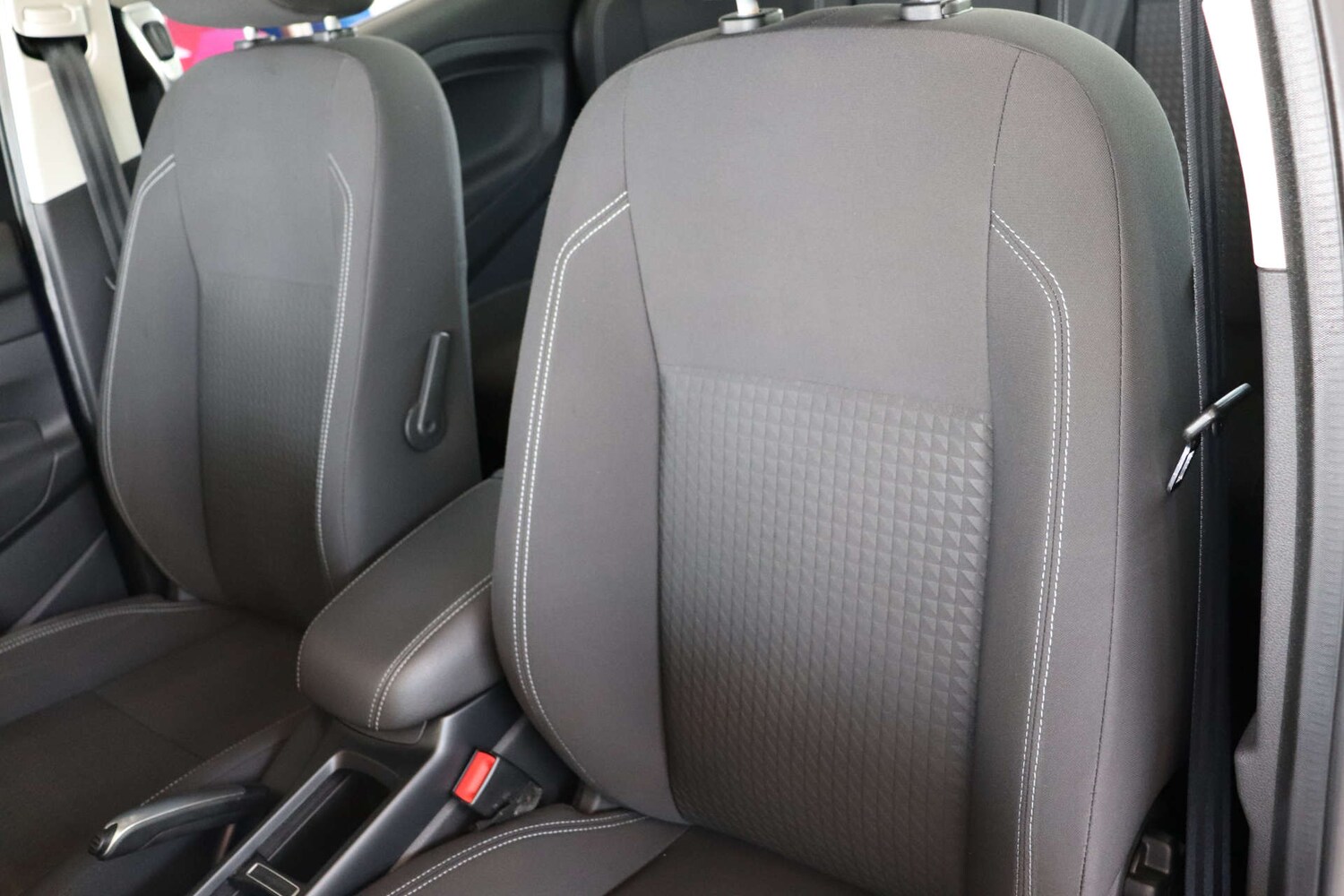 Used Ford C-Max 2016 for sale - 76265235: Photo 39