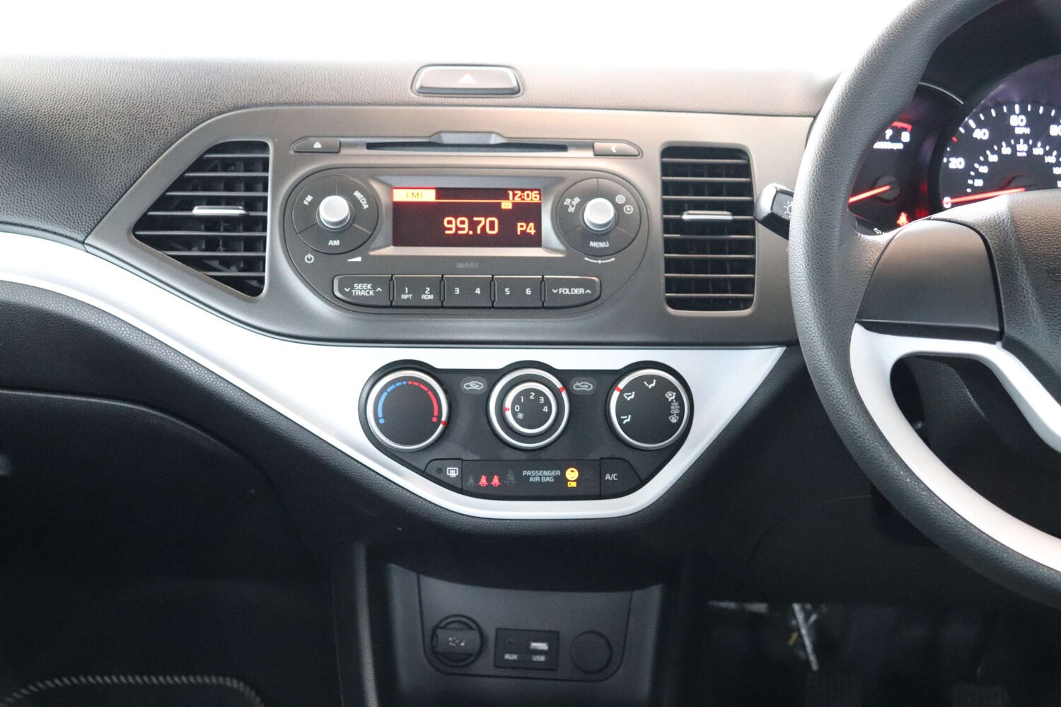 Used Kia Picanto 2015 for sale - 76005217: Photo 15