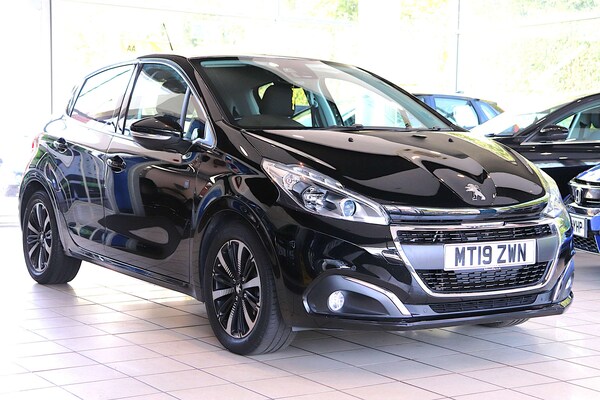 Used Peugeot 208 2019 for sale - 76105308: Photo 10