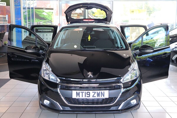 Used Peugeot 208 2019 for sale - 76105308: Photo 13