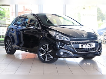 Peugeot - 208