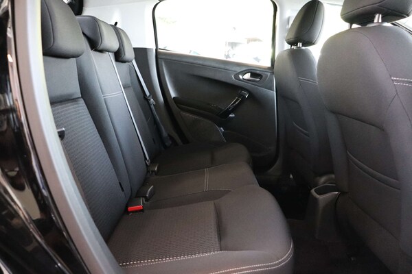 Used Peugeot 208 2019 for sale - 76105308: Photo 30