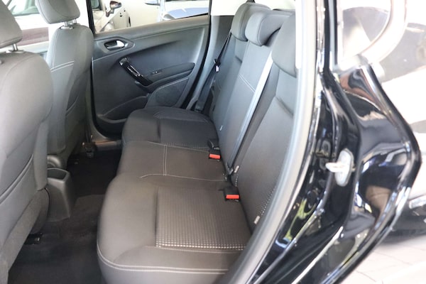 Used Peugeot 208 2019 for sale - 76105308: Photo 38