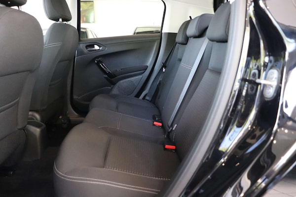 Used Peugeot 208 2019 for sale - 76105308: Photo 39