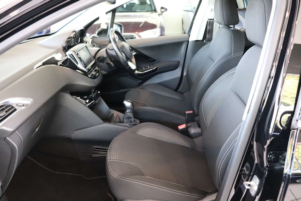 Used Peugeot 208 2019 for sale - 76105308: Photo 47