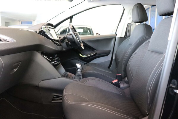 Used Peugeot 208 2019 for sale - 76105308: Photo 49