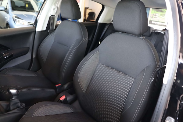 Used Peugeot 208 2019 for sale - 76105308: Photo 52