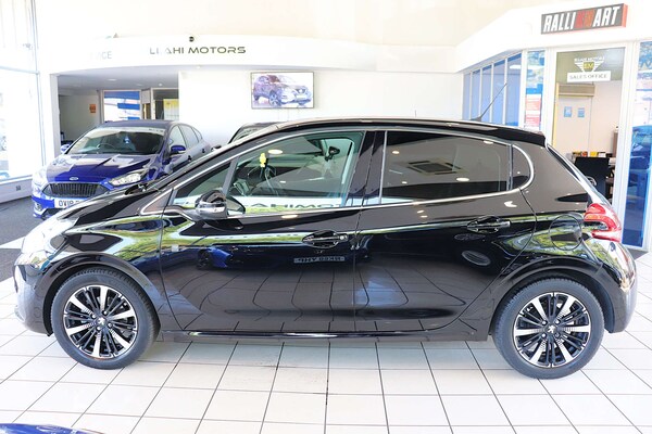 Used Peugeot 208 2019 for sale - 76105308: Photo 5