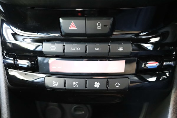 Used Peugeot 208 2019 for sale - 76105308: Photo 61