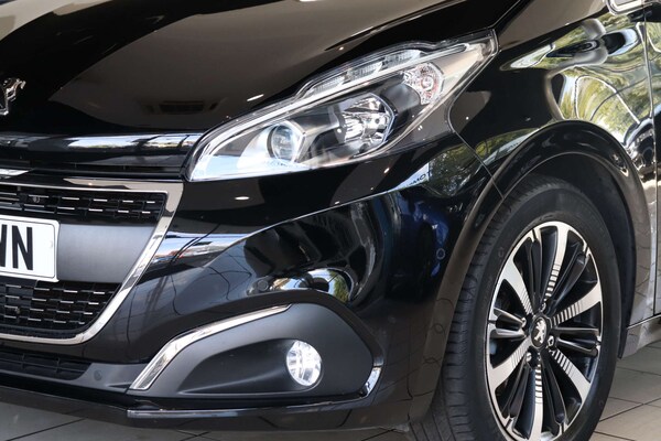 Used Peugeot 208 2019 for sale - 76105308: Photo 78