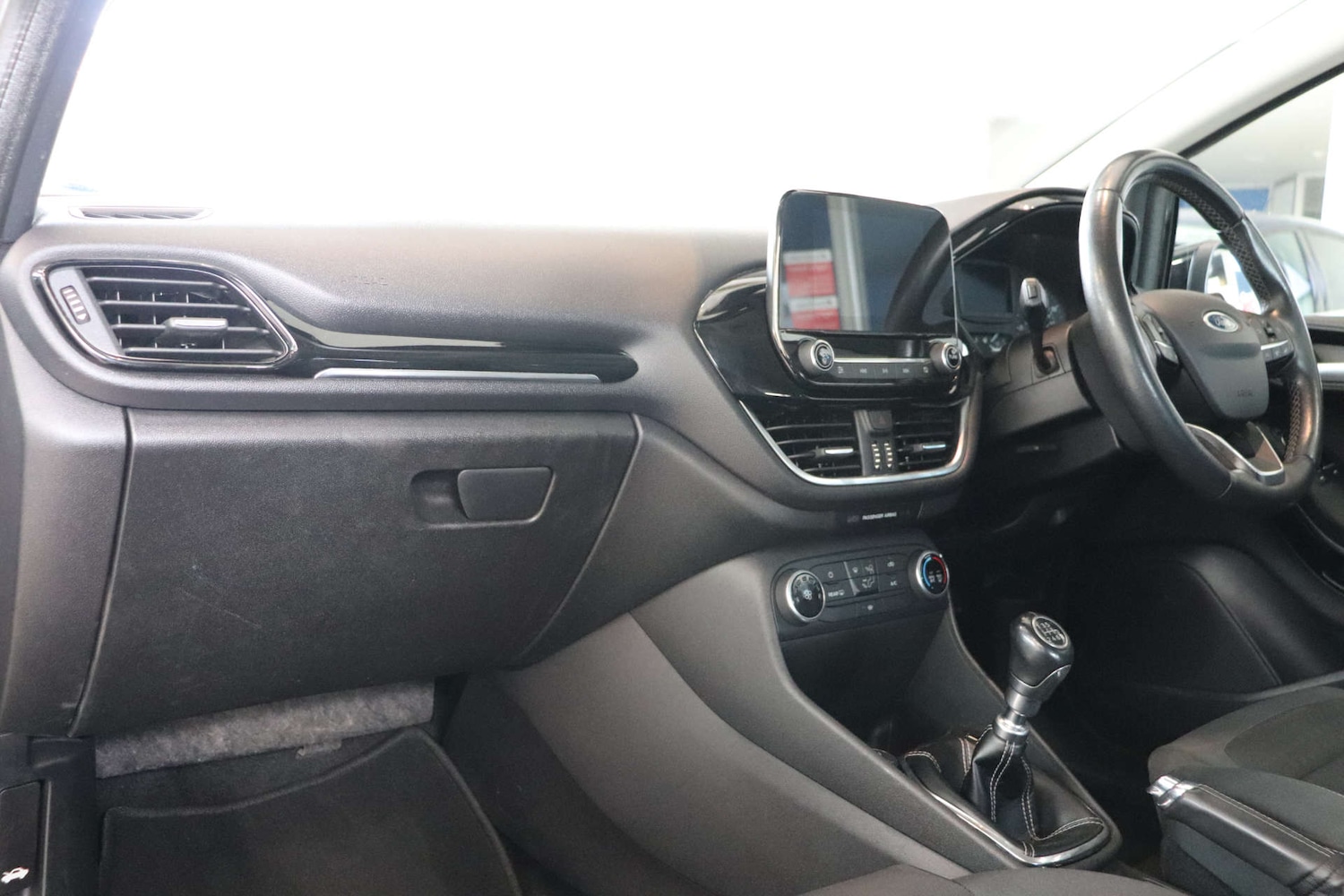 Used Ford Fiesta 2017 for sale - 76374444: Photo 4