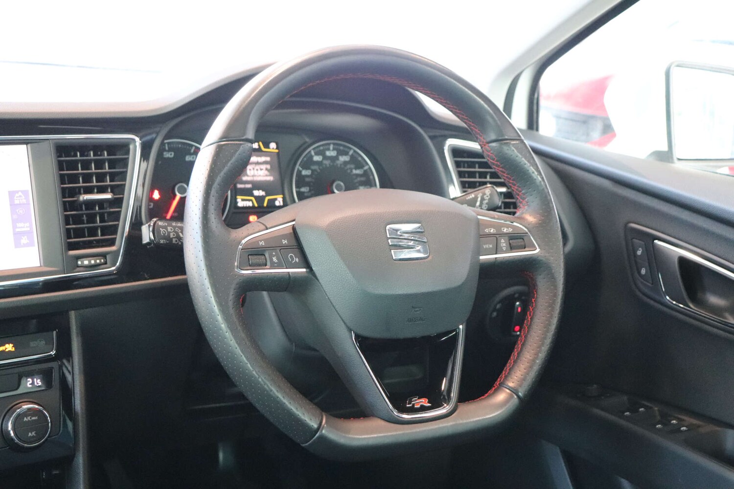 Used SEAT Leon 2018 for sale - 76948231: Photo 16