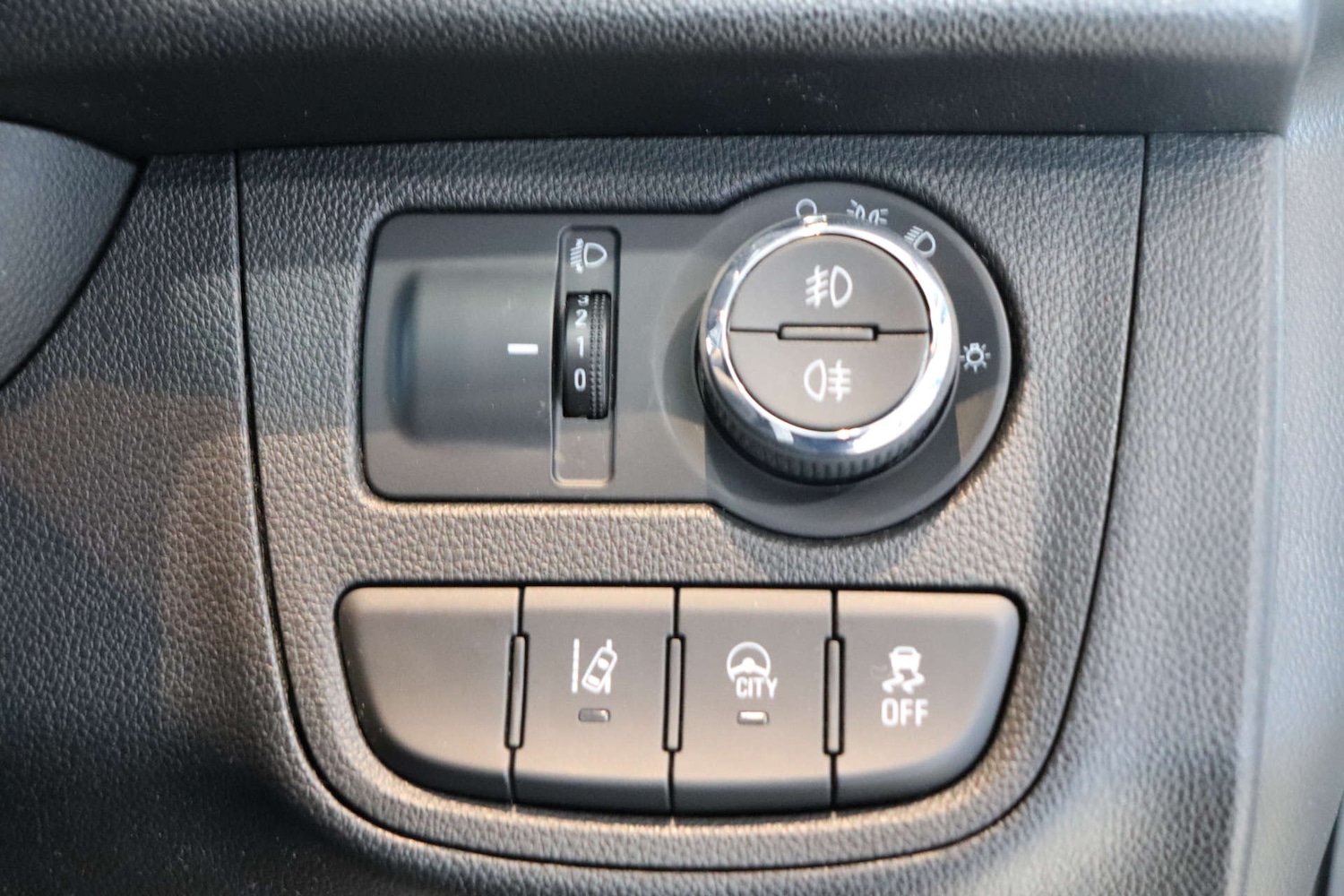 Used Vauxhall Viva 2016 for sale - 77285508: Photo 49