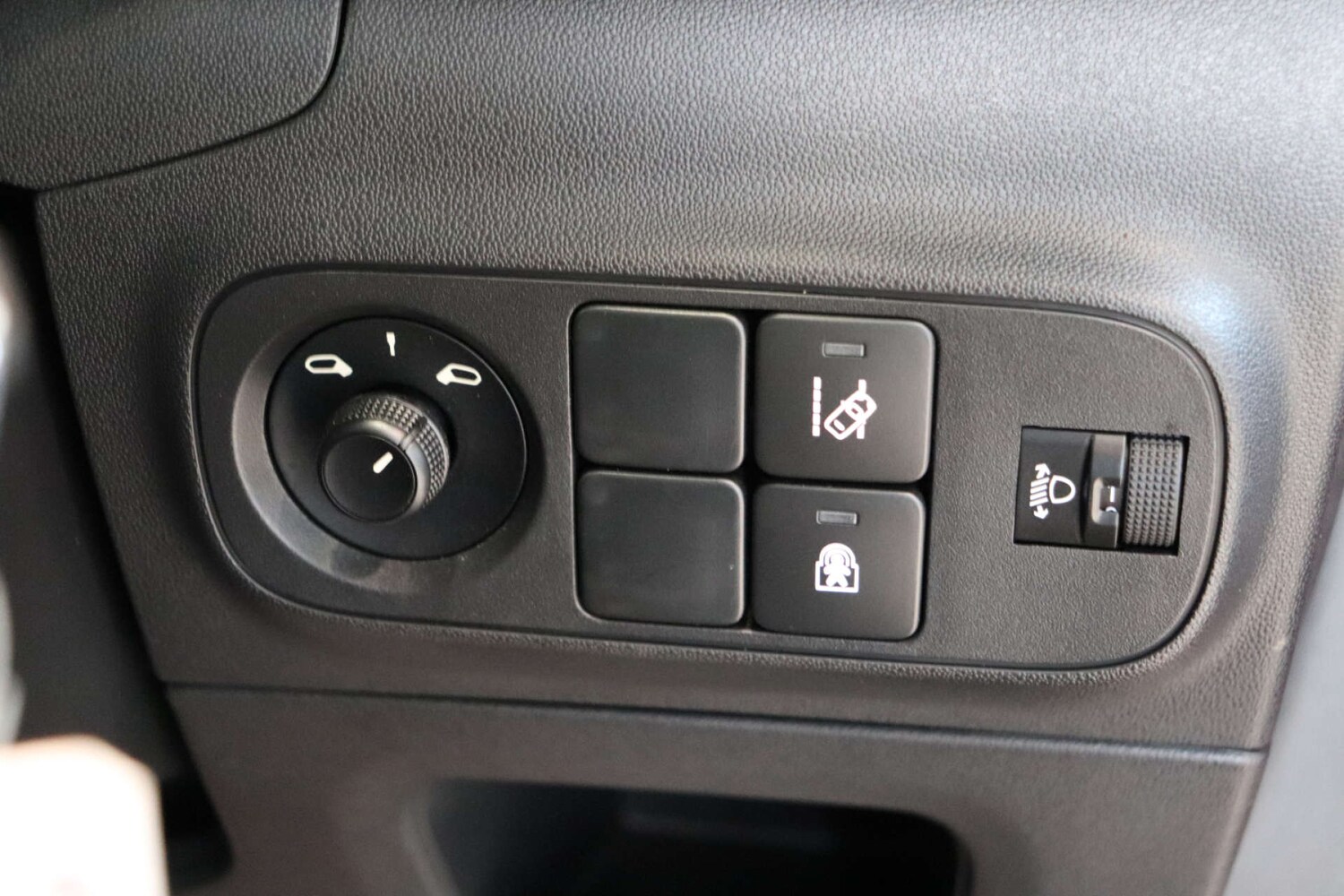 Used Citroen C3 2018 for sale - 75791889: Photo 54