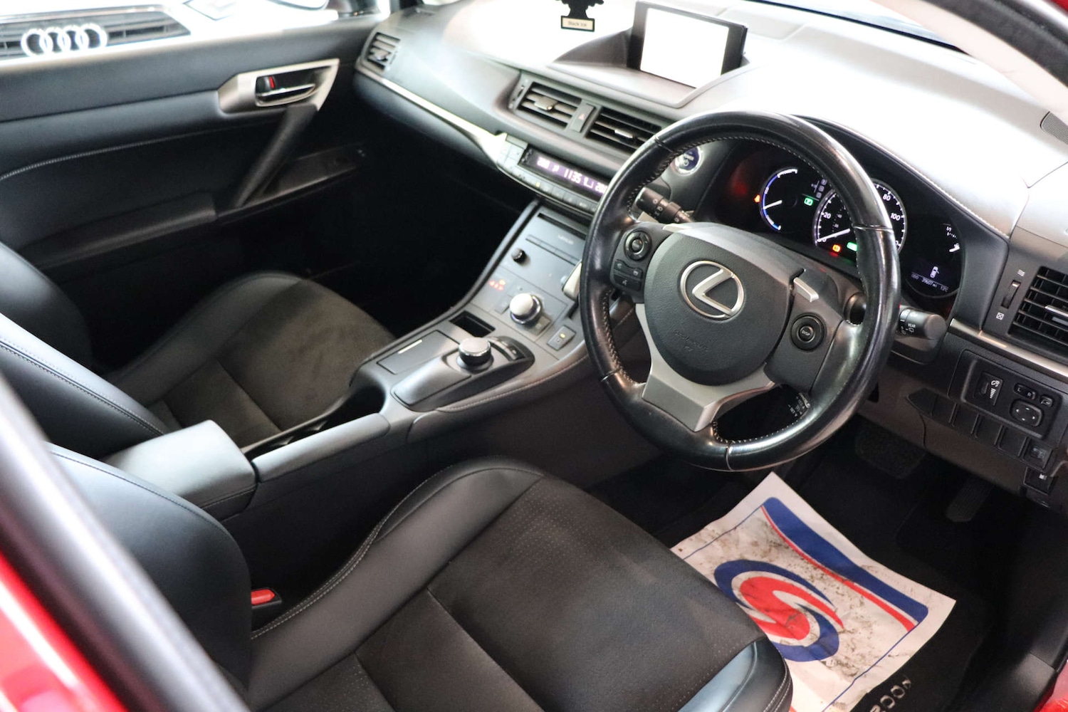 Used Lexus CT 2017 for sale - 76556053: Photo 17